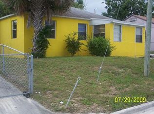 741 W 3rd St, Riviera Beach, FL 33404