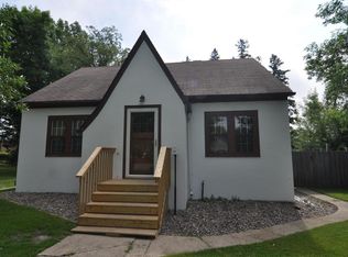 302 4th Ave NE, Roseau, MN 56751