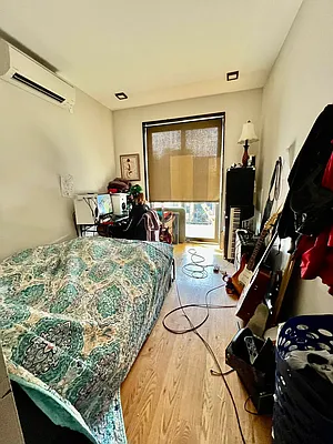 Rented by Hagstrom Management Inc | media 31