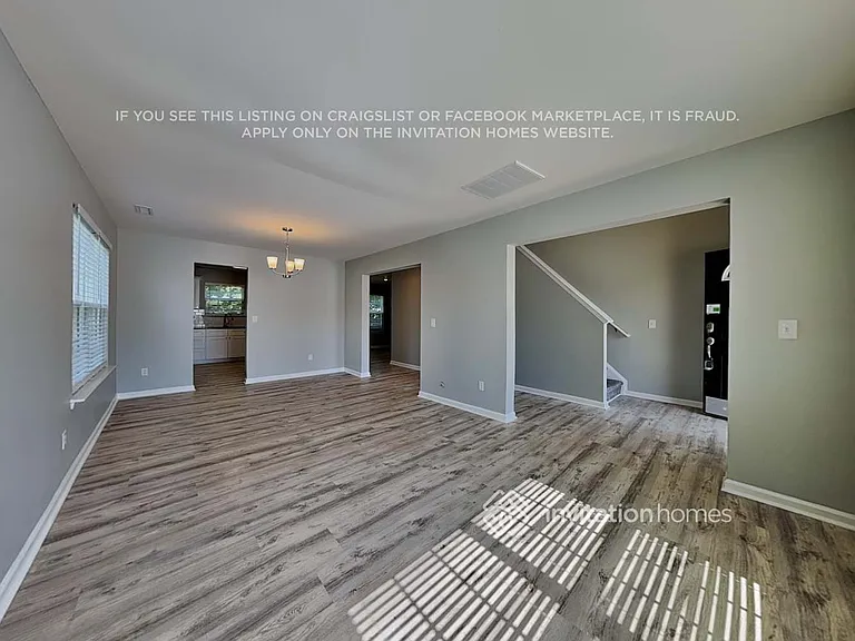 3920 Laurel Glen Dr — Photo 4