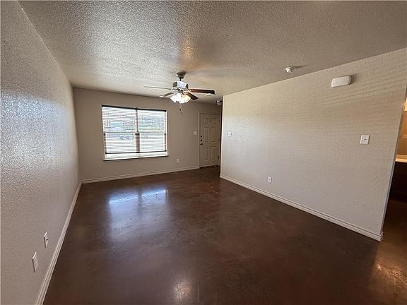 3rd image of 4208 Primrose Dr Unit B