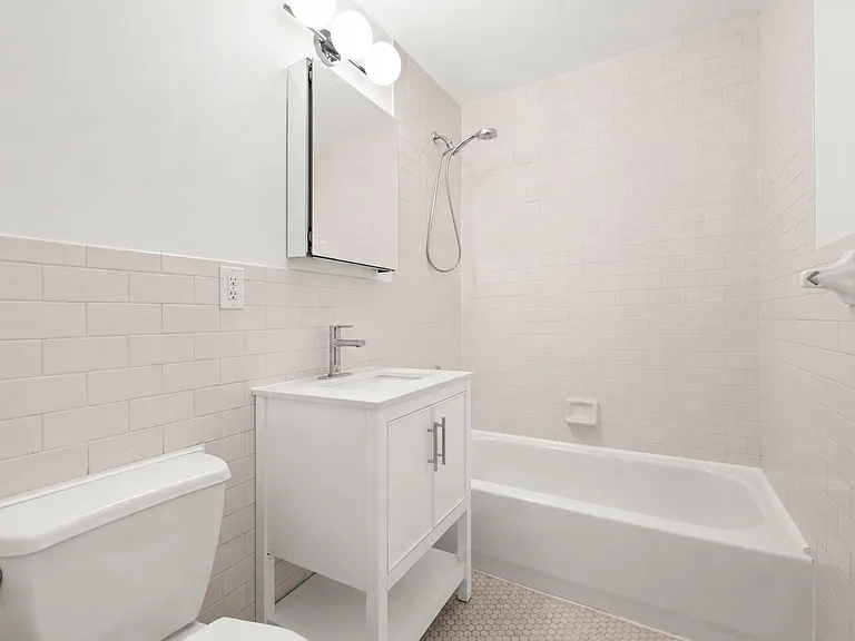 281 Wyckoff St #2 — Photo 7