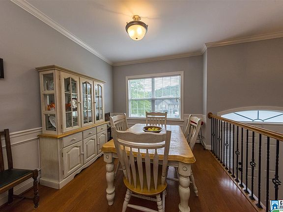 4th image of 318 Parkwood Dr