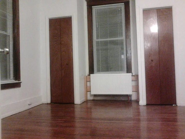 130 College Pl — Photo 12
