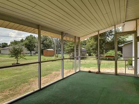 805 King St-26