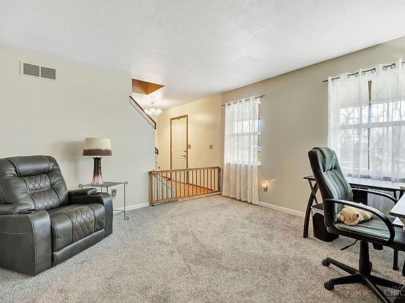4th image of 6121 Summerville Ln