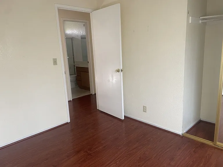 125 Serpentine Dr — Photo 13