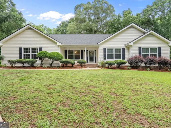 24 Trey Ct, Carrollton, GA 30117