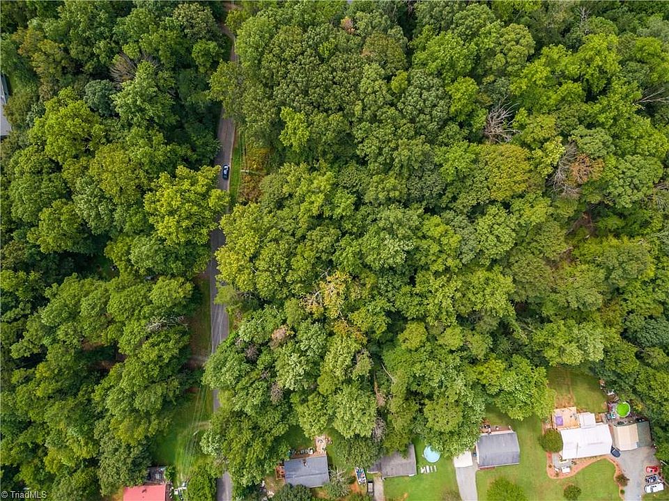 1st image of 150 Woodhaven Shores Dr