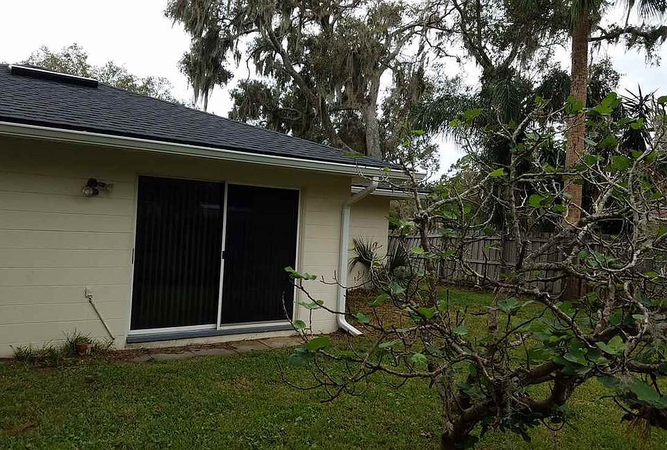 2nd image of 1068 Mindello Ave