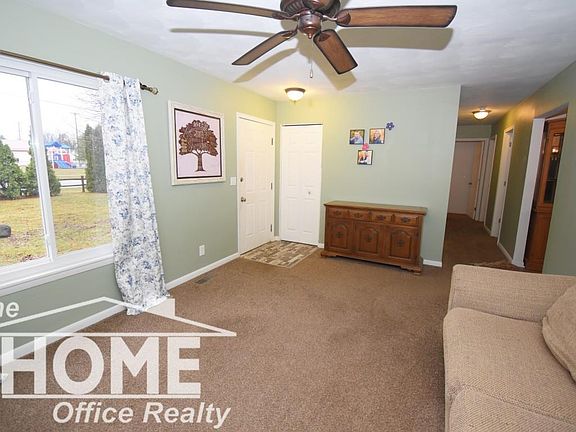 4th image of 205 E Rolfe