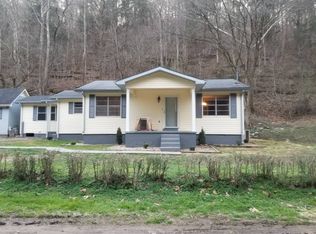 212 Melton Hollow Rd, Liberty, TN 37095