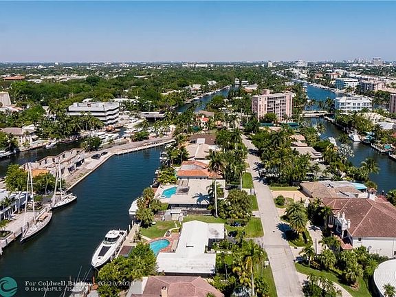 2nd image of 409 Isle Of Capri Dr