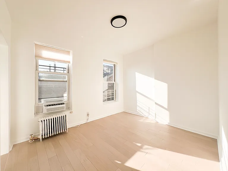 534 4th Ave #3 — Photo 6