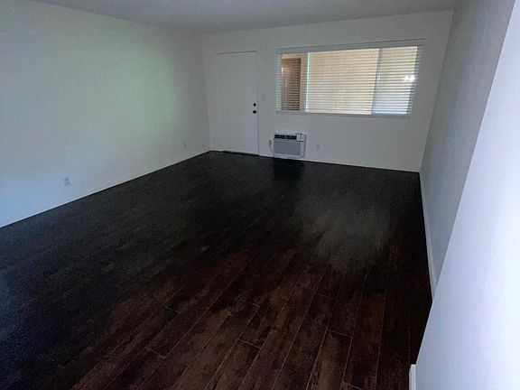 2nd image of 665 W Sierra Madre Blvd #22