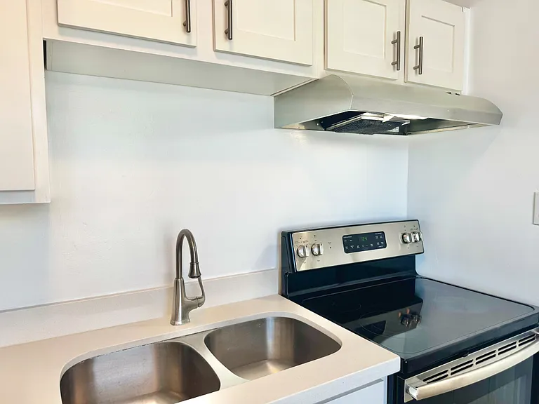 3629 N 37th St #3 — Photo 18