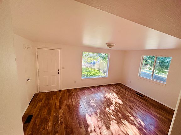 3rd image of 3678 S Hillside Ln