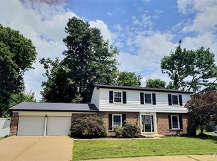 343 Ridge Trail Dr, Chesterfield, MO 63017