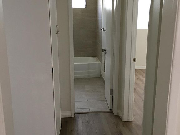 5th image of 1518 Franklin St APT 1