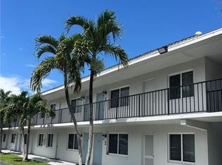 3250 10th St N APT A8, Naples, FL 34103