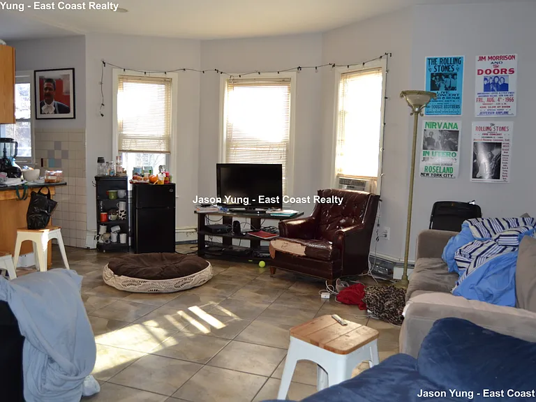 66 Quint Ave #1 — Photo 2