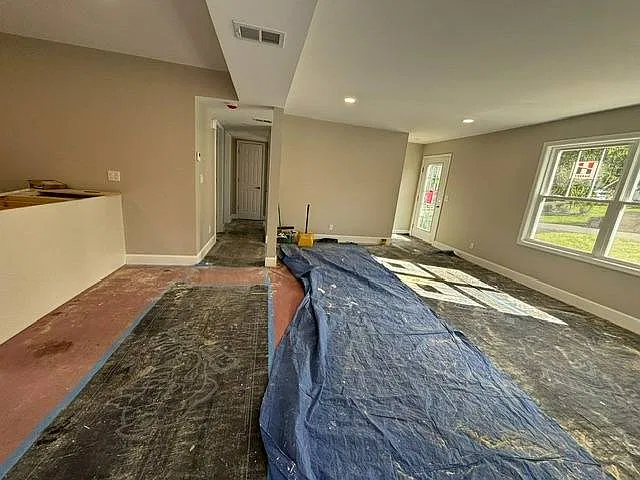 4 bed, 2.0 bath, 1512 sqft, $3,000 — Photo 4