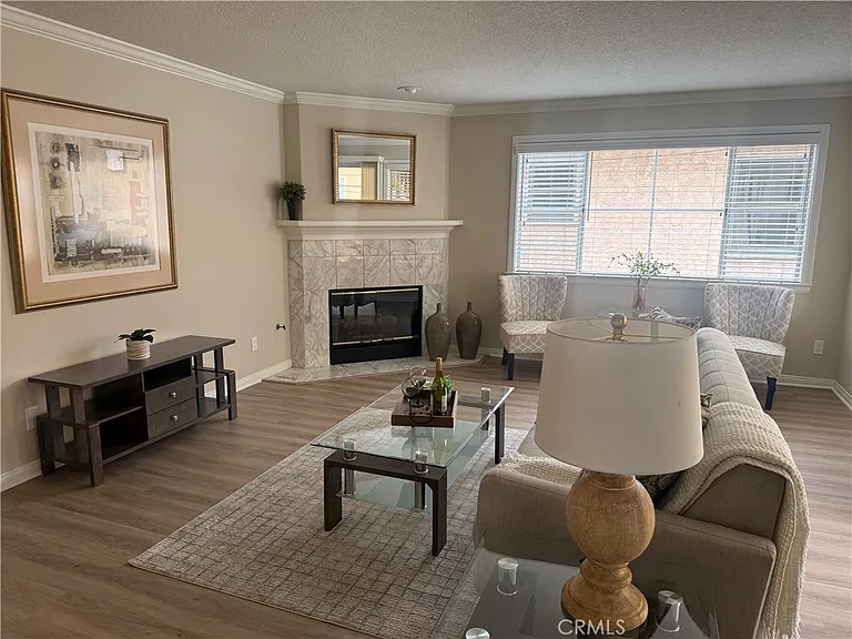 818 S Averill Ave #2 — Photo 2