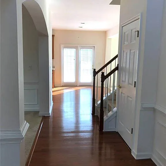 5876 Rue Villa Ln — Photo 3