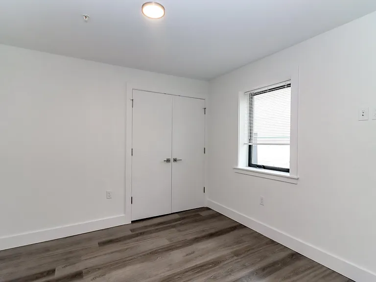 127 N Olympic Ave #202 — Photo 7