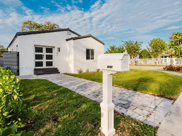 2101 SW 16th Ter, Miami, FL 33145