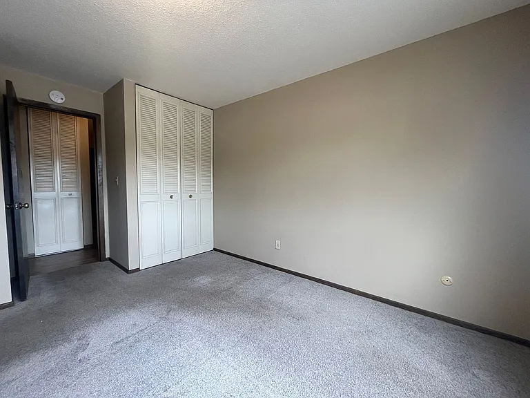41 Arlington Ave West — Photo 22