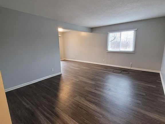 3rd image of 710 E 139th St APT B