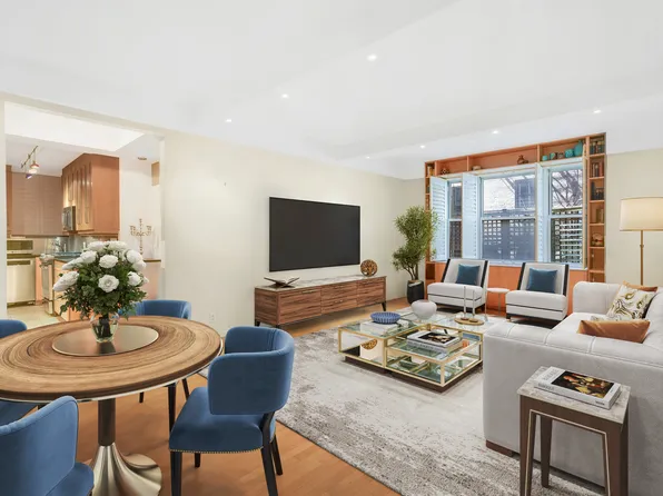 434 East 52nd Street 1BH image 3 of 21