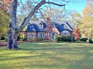 911 Maple Dr, Griffin, GA 30224