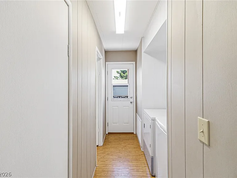 1309 Coronado Dr — Photo 15