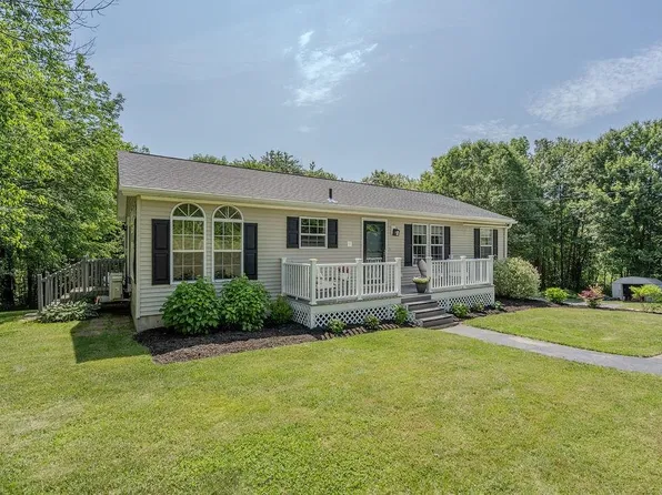 21 Thompson Road, Pittsfield, NH 03263