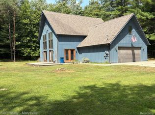 1204 Weeden Rd, Caro, MI 48723