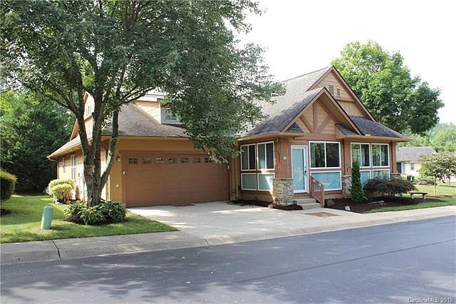 1st image of 11 Gray Wolf Ln #11
