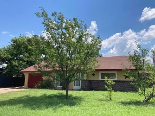 1205 S Washington Ave, Liberal, KS 67901