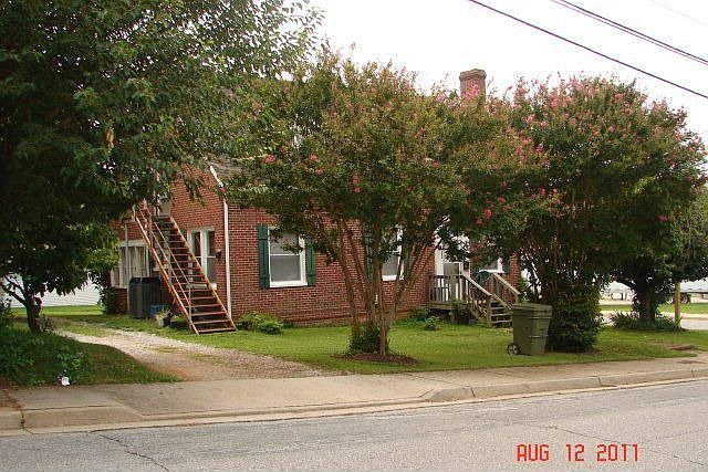 2nd image of 301 E Second St