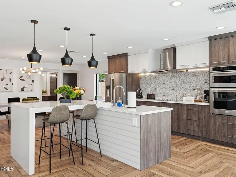5301 E Tierra Buena Ln — Photo 13