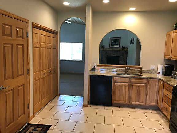 Kitchen (Pantry Doors)