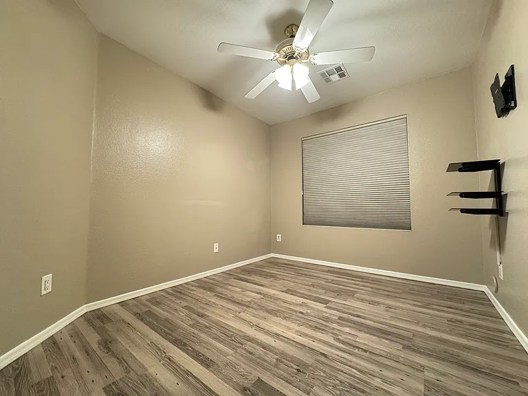 7443 W Via Del Sol Dr — Photo 23