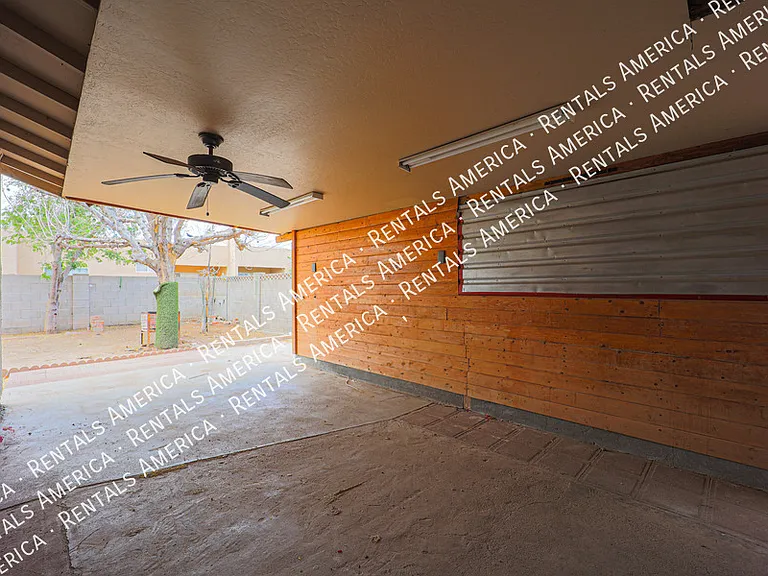 771 E Laredo St — Photo 32