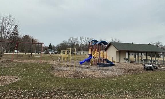 2nd image of 2909 Cochrane STREET