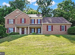 3625 Regency Ln, York, PA 17402