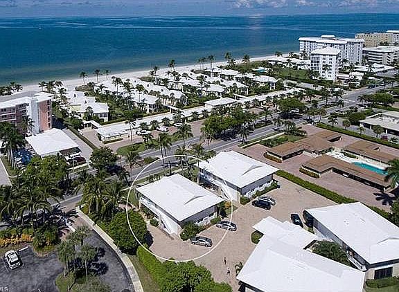 3rd image of 2500 Gulf Shore Blvd N