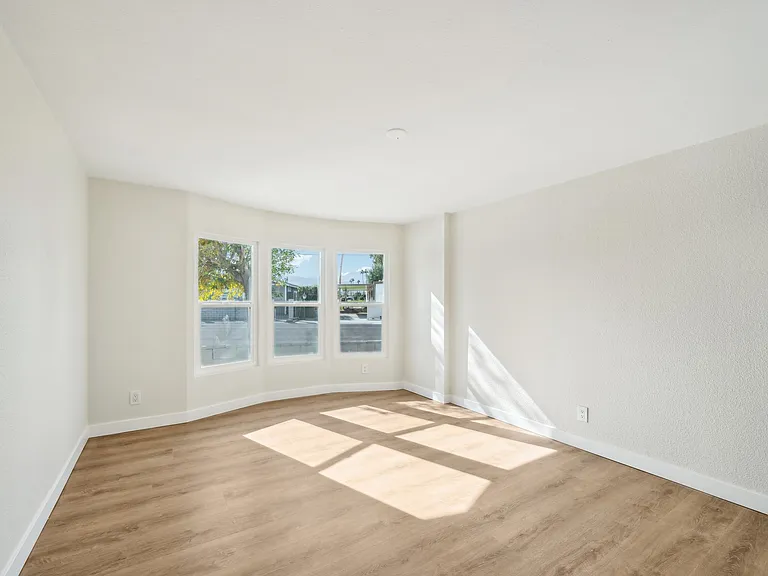 73300 Broadmoor Dr — Photo 21