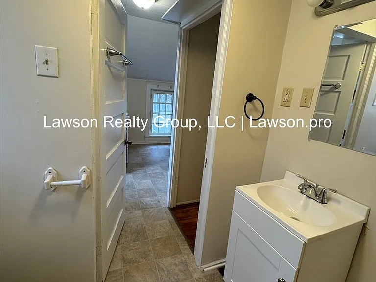 Walnut 422 — Photo 10