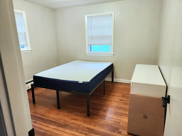 13 Short St, Leominster, MA 01453